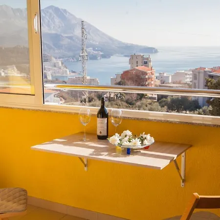 Cozy Studio With Amazing View In Becici شقة *